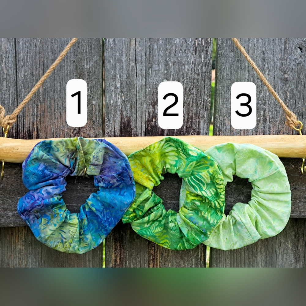 ONE Colorful Scrunchie Batik Cotton Blue Green Yellow Abstract Floral Prnts
